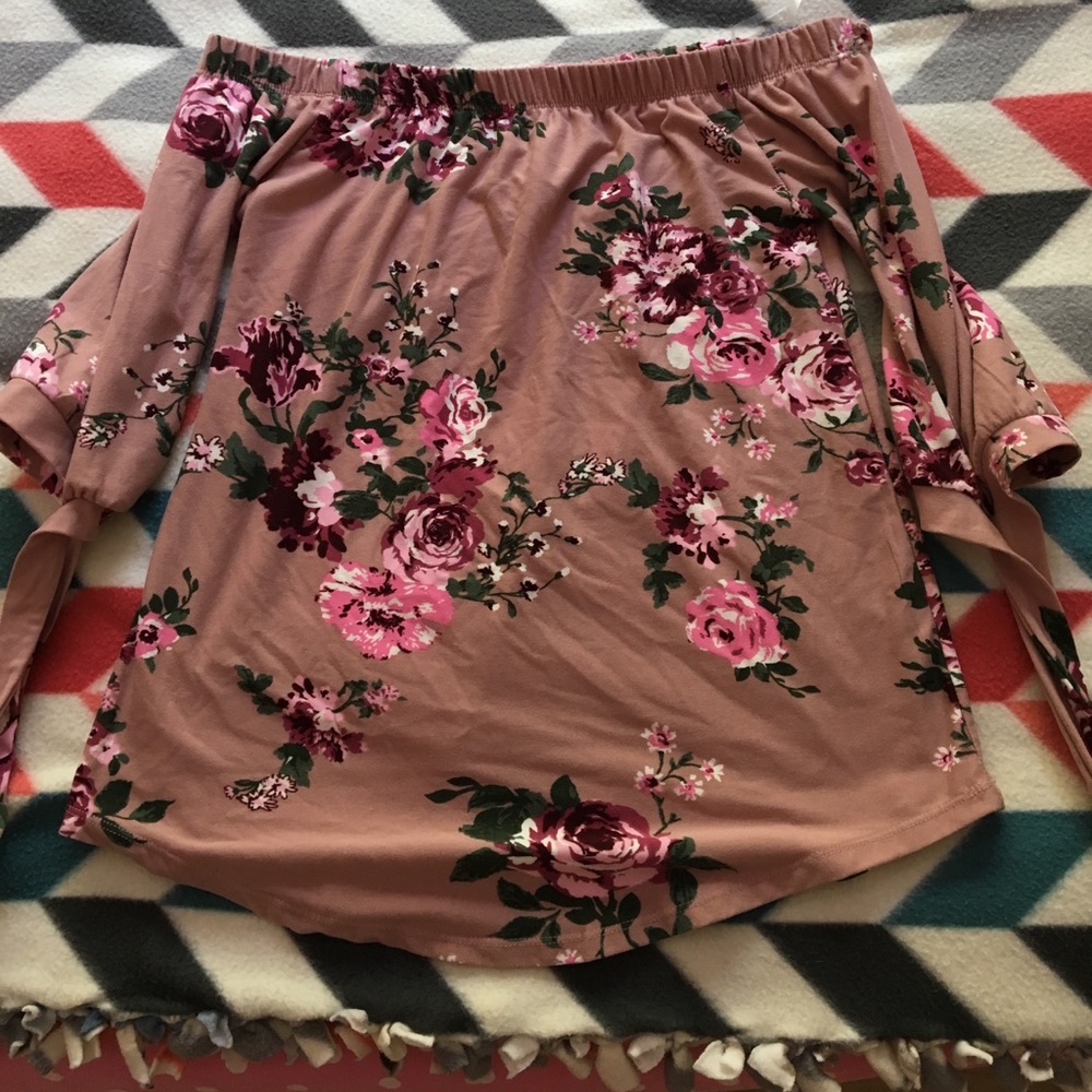 No Boundaries off the shoulder pink floral top